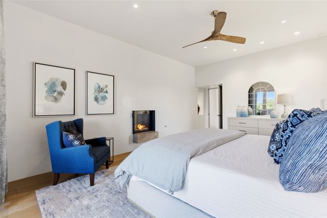 21 Entrada Descanso, Santa Fe, NM 87506