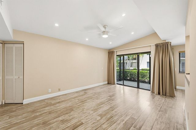 8073 NW 15th Manor 8073, Plantation, FL 33322