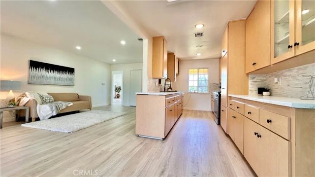 751 W 209th, Torrance, CA 90502
