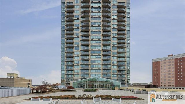 1 Spring Street 1102, New Brunswick, NJ 08901