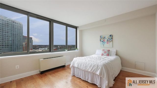 1 Spring Street 1102, New Brunswick, NJ 08901