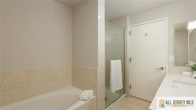 1 Spring Street 1102, New Brunswick, NJ 08901