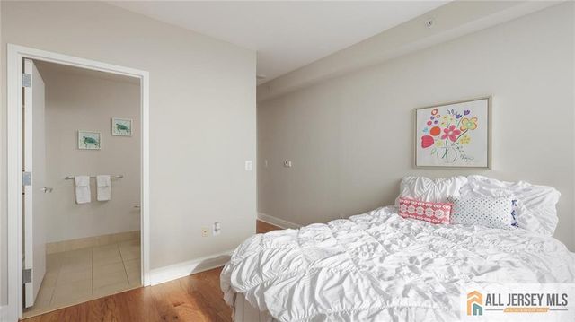 1 Spring Street 1102, New Brunswick, NJ 08901