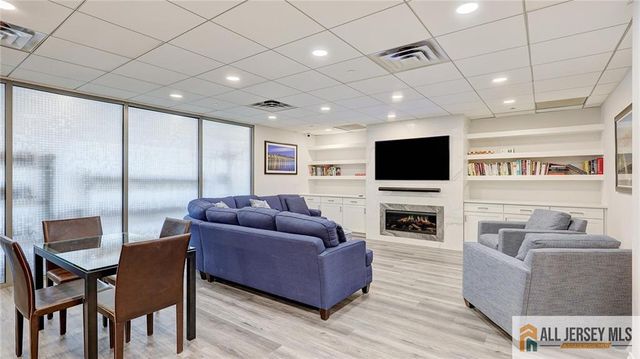 1 Spring Street 1102, New Brunswick, NJ 08901