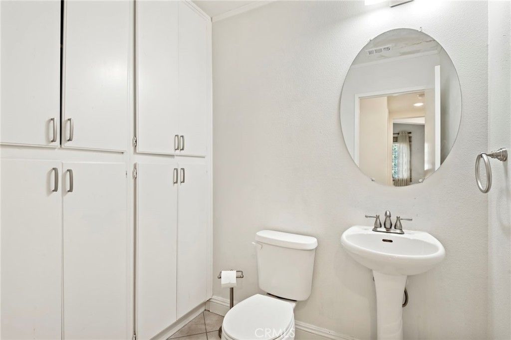 Image 15 of property listing at 39951 Millbrook Way B, Murrieta, CA 92563