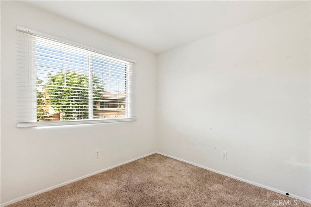 Image 23 of property listing at 39951 Millbrook Way B, Murrieta, CA 92563