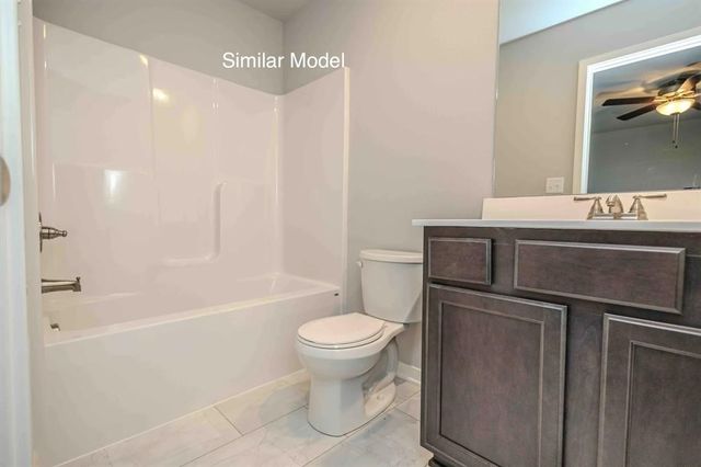 206 S Walnut Drive, Norwalk, IA 50211