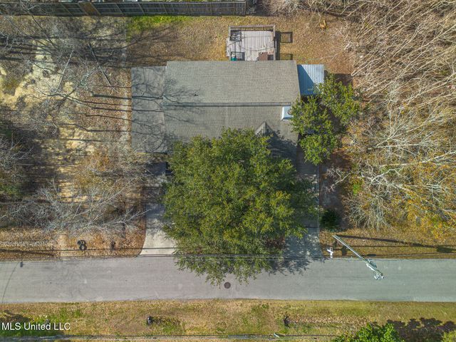 245 Pine Ridge Drive, Waveland, MS 39576