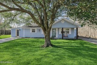 245 Pine Ridge Drive, Waveland, MS 39576