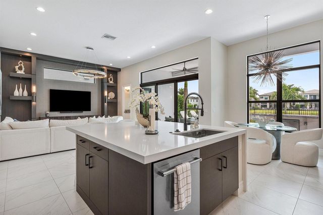 9022 CHAUVET Way, Boca Raton, FL 33496