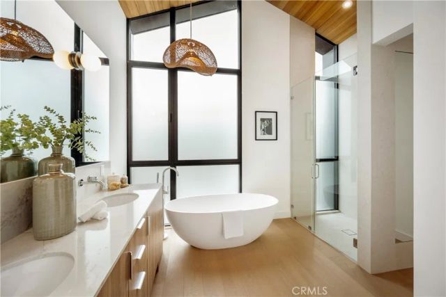 8904 Hubbard St, Culver City, CA 90232
