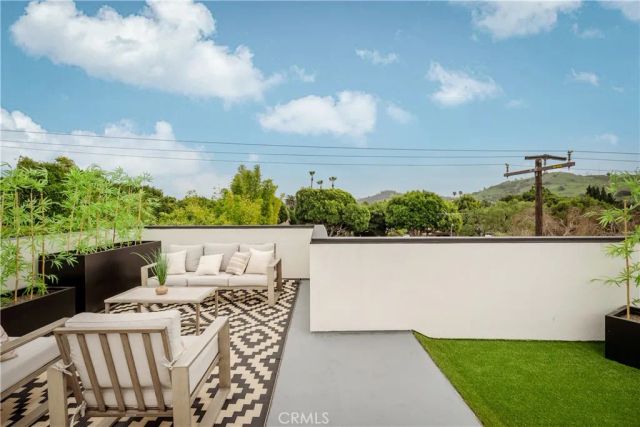 8904 Hubbard St, Culver City, CA 90232