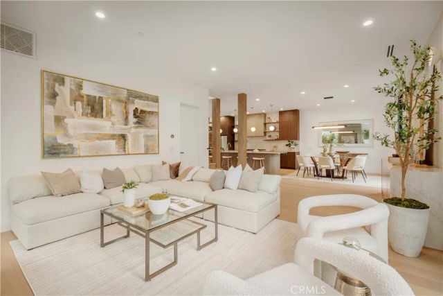 8904 Hubbard St, Culver City, CA 90232