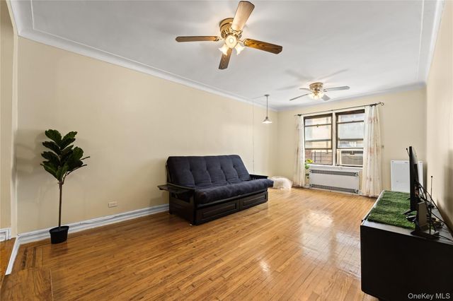 35-35 75th Street 522, Jackson Heights, NY 11372