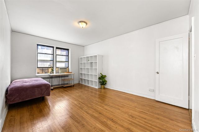 35-35 75th Street 522, Jackson Heights, NY 11372