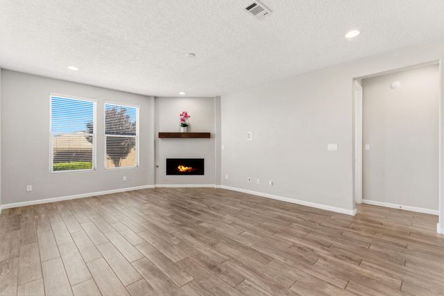 2802 Kings Canyon Loop NE, Rio Rancho, NM 87144