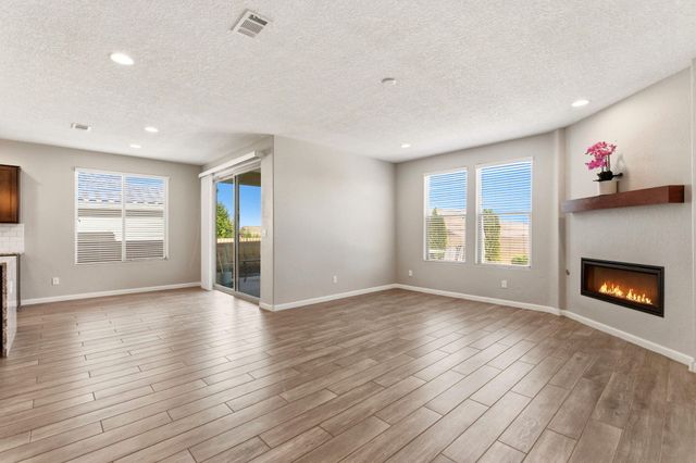 2802 Kings Canyon Loop NE, Rio Rancho, NM 87144