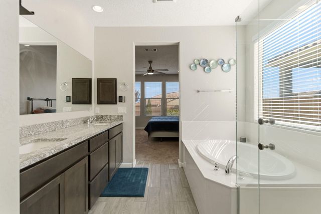 2802 Kings Canyon Loop NE, Rio Rancho, NM 87144