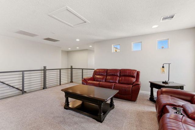 2802 Kings Canyon Loop NE, Rio Rancho, NM 87144