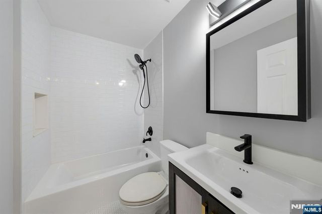 151 W Market Street 1415, Newark, NJ 07103