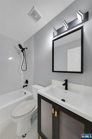151 W Market Street 1415, Newark, NJ 07103