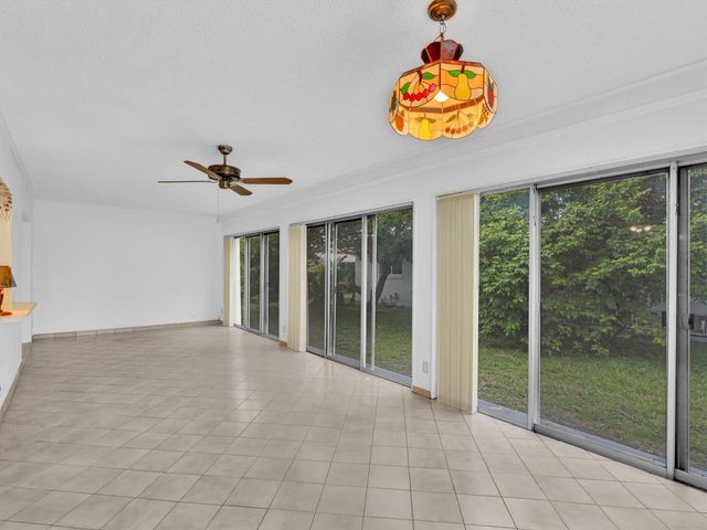 5715 NW 86th Avenue, Tamarac, FL 33321
