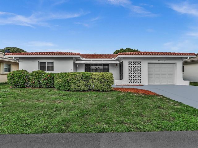 5715 NW 86th Avenue, Tamarac, FL 33321