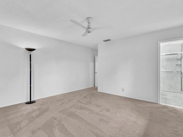 5715 NW 86th Avenue, Tamarac, FL 33321
