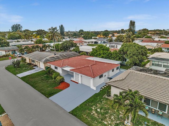 5715 NW 86th Avenue, Tamarac, FL 33321