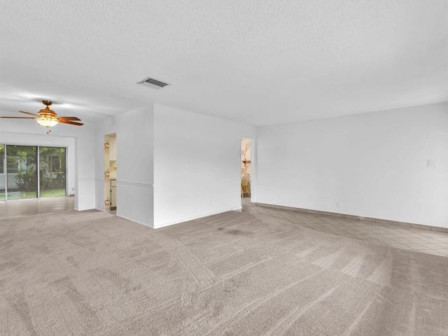 5715 NW 86th Avenue, Tamarac, FL 33321