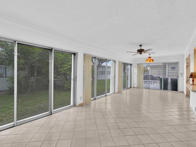 5715 NW 86th Avenue, Tamarac, FL 33321
