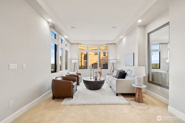 7404 117th Place SE, Newcastle, WA 98056