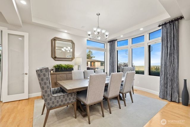 7404 117th Place SE, Newcastle, WA 98056