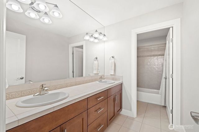 7404 117th Place SE, Newcastle, WA 98056