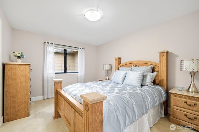 7404 117th Place SE, Newcastle, WA 98056