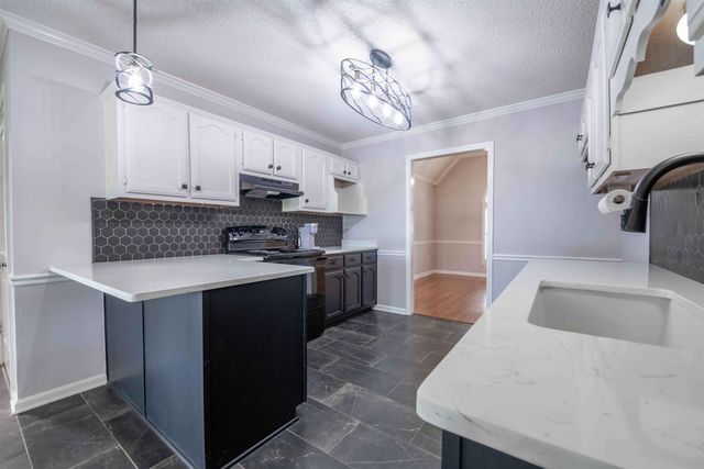 3626 APPLING LAKE DR, Bartlett, TN 38133