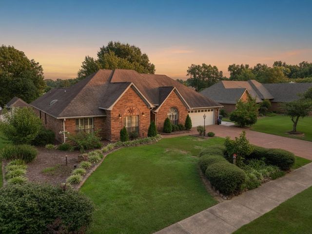3626 APPLING LAKE DR, Bartlett, TN 38133