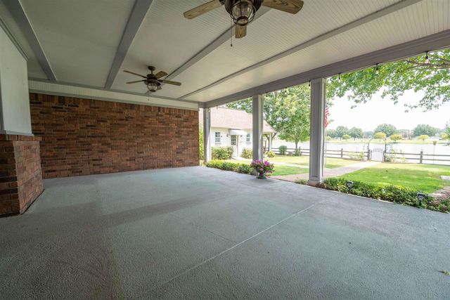 3626 APPLING LAKE DR, Bartlett, TN 38133