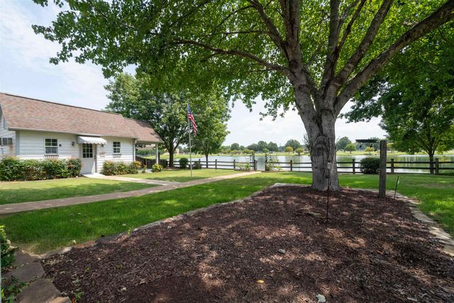 3626 APPLING LAKE DR, Bartlett, TN 38133