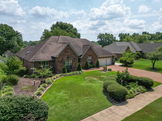 3626 APPLING LAKE DR, Bartlett, TN 38133