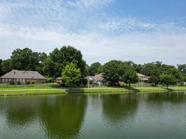 3626 APPLING LAKE DR, Bartlett, TN 38133