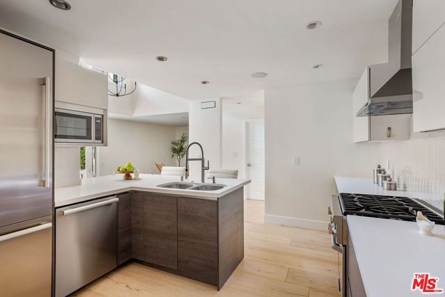 967 Hammond Street 5, West Hollywood, CA 90069