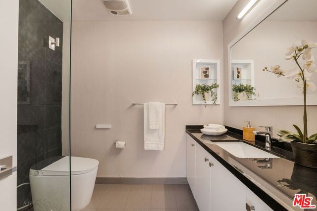 967 Hammond Street 5, West Hollywood, CA 90069