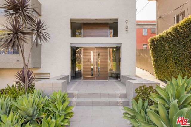 967 Hammond Street 5, West Hollywood, CA 90069