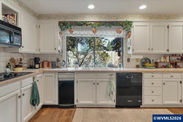 4340 Lone Oak Rd SE, Salem, OR 97302