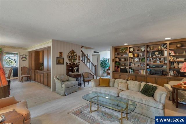 4340 Lone Oak Rd SE, Salem, OR 97302