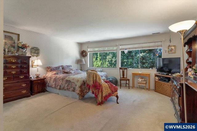4340 Lone Oak Rd SE, Salem, OR 97302