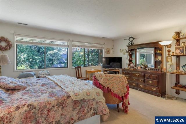 4340 Lone Oak Rd SE, Salem, OR 97302