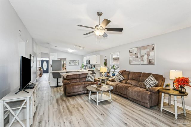 2509 Eclipse Ln, Pensacola, FL 32514