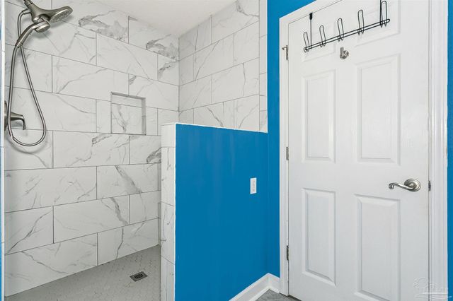 2509 Eclipse Ln, Pensacola, FL 32514